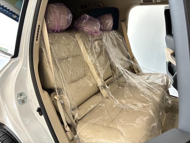 ◇高額車両になります故、出来る限りご本人様による「現車確認」をお願いしております。県外や遠方からお越しの際は最寄り駅・または空港等ご到着の時間を事前にお伝えいただければ、当日お迎えにあがります。