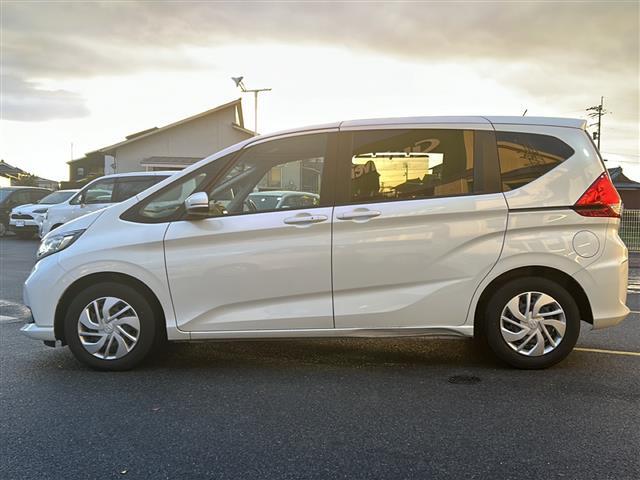 オートローンも各種取り扱っております。審査はかんたん！ご相談とお車探しはガリバー11号丸亀店におまかせください！【無料通話】TEL：0120ー951ー329まで
