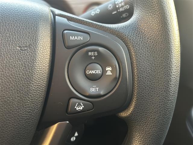 気になる車はすぐにお問い合わせください！右のカーセンサー専用無料ダイヤルから、専門スタッフがお車のご質問にお答えいたします！