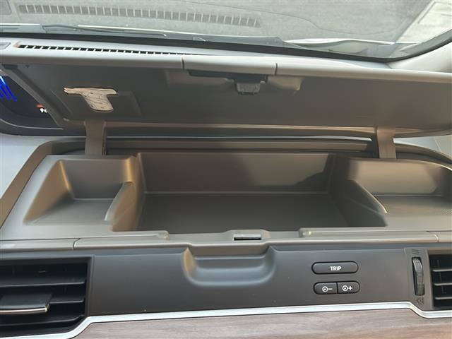 みなさまのお車選びのお手伝いをさせてください！スタッフ一同心よりご来店、お問い合わせをお待ちしております！お車探しはガリバー11号丸亀店におまかせください！【無料通話】TEL：0120ー951ー329まで