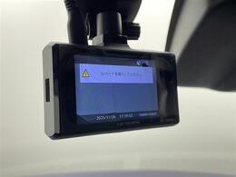 【バックミラー】『バックミラー周辺』の画像になります。写真の内容に関してご不明点、ご質問等がございましたらお気軽にガリバー店舗までお問い合わせください。