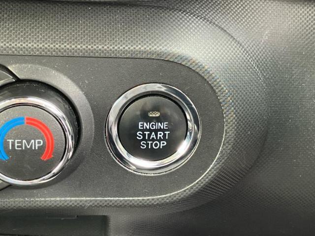 お車に合わせて無料保証以外にも、保証範囲、期間、距離を拡充させた有料保証もご用意しております！中古車の購入が初めてで不安・・・というお客様もご安心ください！