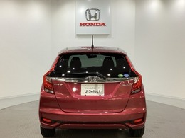 Honda認定中古車 U-Selectは3つの安心をお約束します。　1　Hondaのプロが整備した安心。 2　第三者機関がチェックした安心。　3　購入後もHondaが保証する安心。