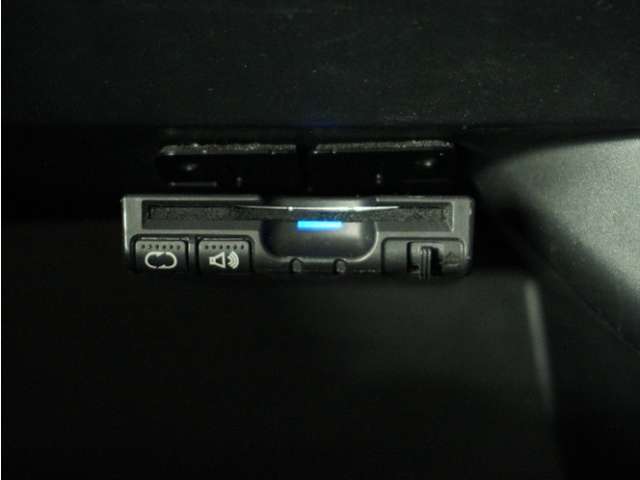 今や必需品の◆ETC車載器　装備車◆　有料道路を利用する際にスムースに通過でき、わずらわしい料金支払いから開放されます！