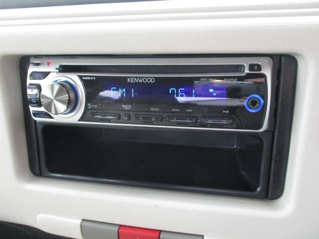 当社には、車検・点検センター本社サービス工場があります。場所は旧8号線コメダ珈琲鯖江店近くにあります。