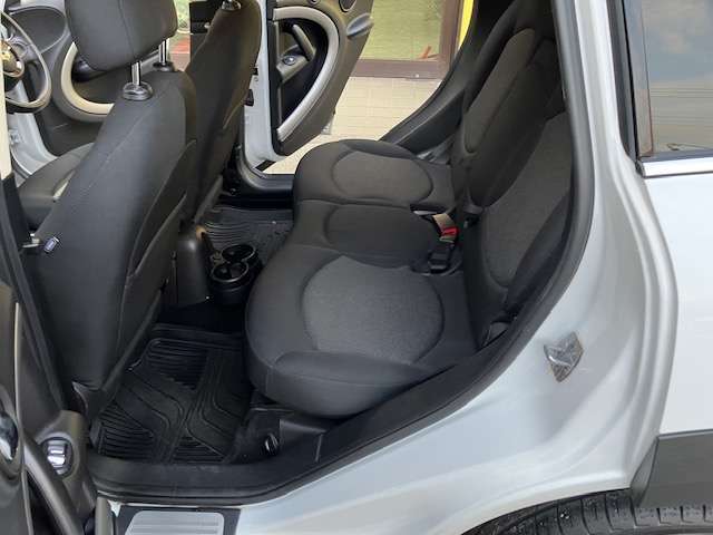 後席も綺麗です！！