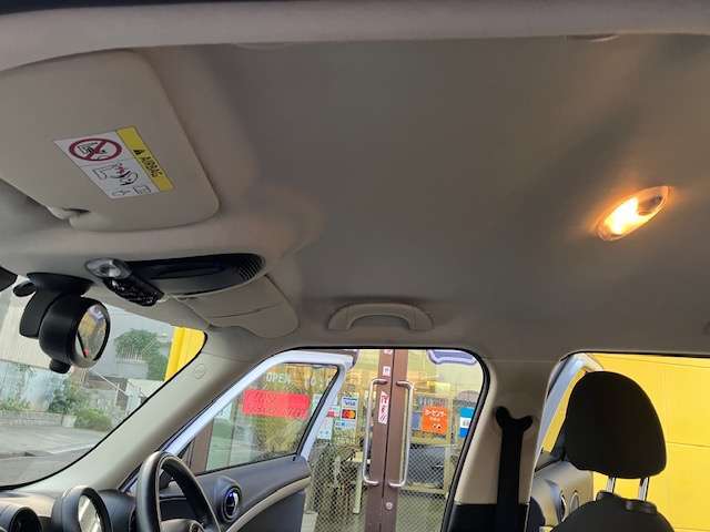 フロントインナールーフ部分も綺麗です！！