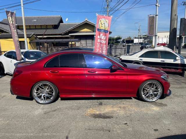 大きな傷もなく、車検付きなので即納車出来ます。