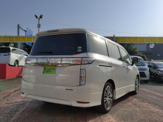 当社ご購入いただきましたお車のオイル交換無料サービス付きです！大変大好評頂いております！