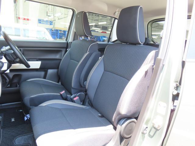 体格・好みに合わせてドライブポジションを調節でき快適ドライブをサポートする運転席回り。