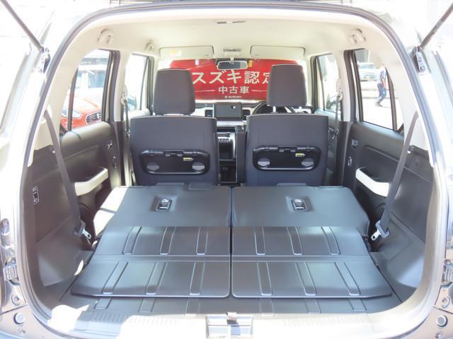 リヤシートも全車消毒済み。シートを倒すとゆったりとした室内空間に★レジャーにショッピングに大活躍！