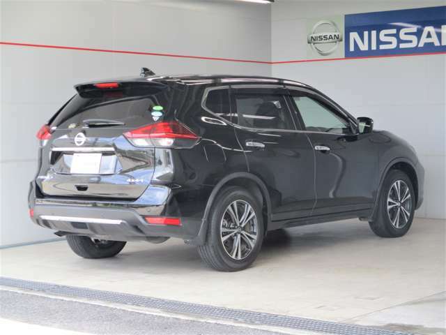 人気のSUV！エクストレイル20Xi（4WD）入庫！