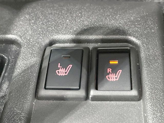 【シートヒーター】寒い日に重宝するシートヒーター！エアコンより早く温まってくれるので寒がりの人も安心ですね♪エアコンの温風は乾燥するから苦手、という方にもをおすすめです。