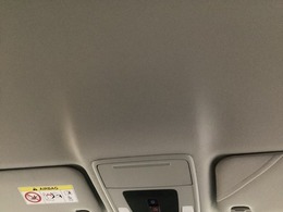 Honda CONNECT搭載車です。「Honda Total Care プレミアム」に加入頂くと、「緊急サポートセンター」や「Honda ALSOK駆けつけサービス」などのサービスが受けられます。