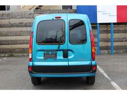 ご納車の前には専門スタッフによる点検・整備を実施いたします。各機関・電気系統のチェック、ロードテストも行いますので、安心して乗っていただけます。