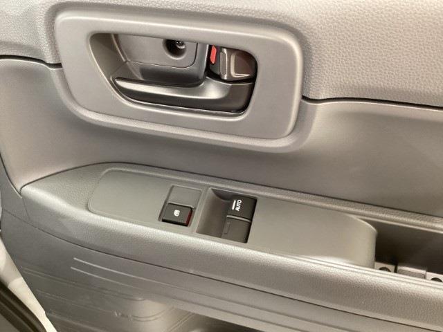 ご来店可能な方はぜひ実際に見てみることをオススメいたします！！他の車種との比較が簡単♪ご来店のご予約も大歓迎！！ぜひお問い合わせください！！