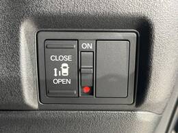 【パワースライドドア】スマートキーや運転席のスイッチでスライドドアの開閉が可能♪電動だから力を入れてドアを開ける必要が無く、小さいお子様でも、重い荷物を持っている時もラクに開け閉めできます♪