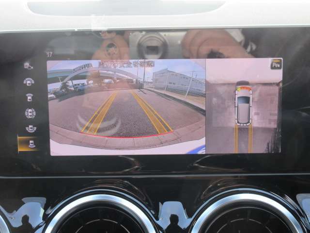 ◆全周囲カメラ装備◆バック運転が苦手な方には360度画面表示で確認出来ます◆