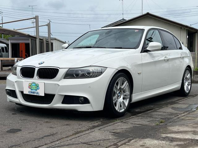 スタッフ全員、車好きお客様思いのメンバーです