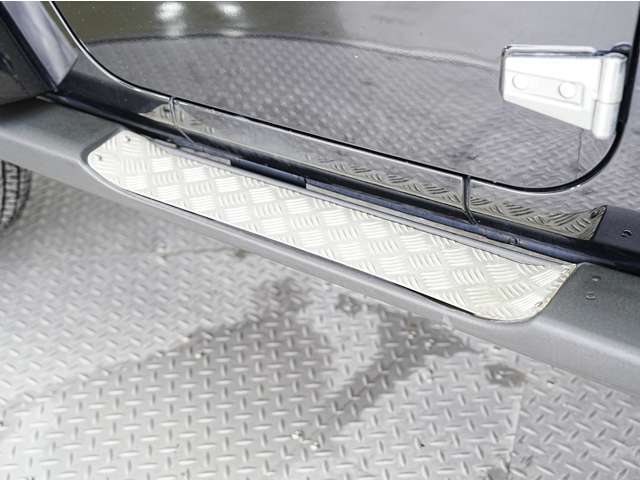 「キズやエンジンの状態は?」「イヤな臭いはしない?」「修理歴や水没車じゃないか気になる！」どんな小さな不安でもお答えします。お気軽にお問い合わせください！