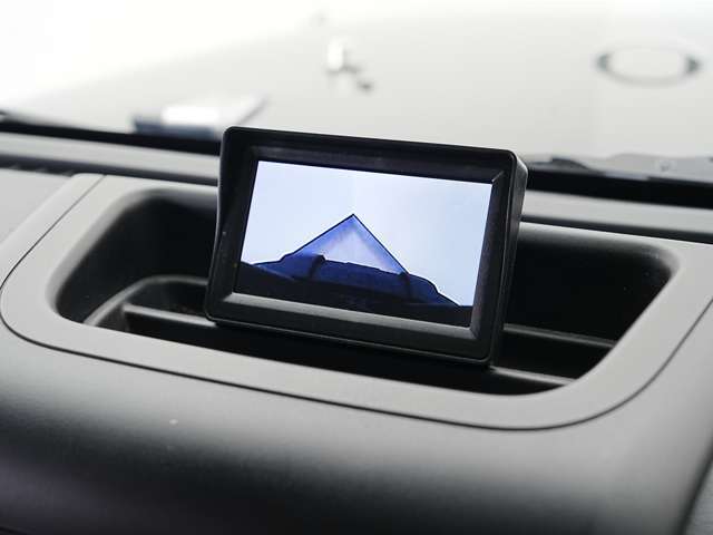 「キズやエンジンの状態は?」「イヤな臭いはしない?」「修理歴や水没車じゃないか気になる！」どんな小さな不安でもお答えします。お気軽にお問い合わせください！