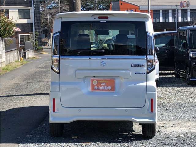 当社は、国土交通省指定工場を完備しております。車検・整備・鈑金、全て行っておりますので、もしもの時のサポートはお任せください。