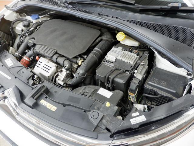 1200CC　3気筒ターボエンジンを搭載。