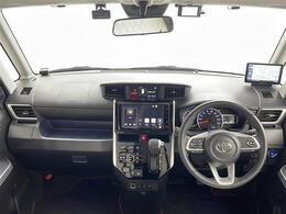 【インパネ全体】全方位で視界が広く、高い目線で運転もしやすいです！