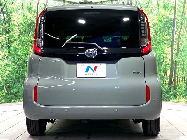 安心の最長10年・走行無制限保証（有償）をご用意。保証内容も充実はもちろん、無料点検＆オイル交換や、年中無休の全国・24時間ロードサービスも付帯されておりますのでご安心下さい。