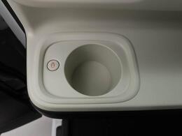 ご購入後のアフターサービスもご提供となりますので、店頭商談並びに店頭納車可能で愛知・岐阜・三重・静岡の東海4県にお住まいの方にのみ販売させていただきます。