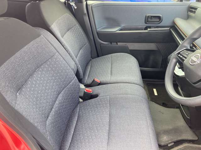 【充実した保証と質の高い整備】中古車は納車前の質の高い整備とメンテナンスが非常に重要です。幅広い保証はもちろん「新車感覚でお乗りいただける」よう、研修をうけた質の高い整備を納車前に実施しています☆