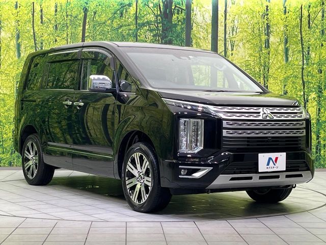 大好評のボディコーティング「弾スプラッシュコート」もご納車までに施工可能。通常のガラスコートと異なる、耐久年数6年の無機質ガラスコーティングが、ボディをキレイな状態に保ってくれます。