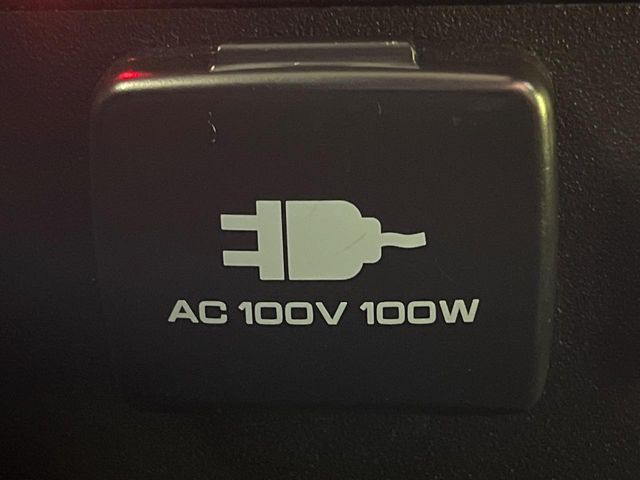 【1500Wアクセサリーコンセント】消費電力1500Wまでの家電が使えます。キャンプやスポーツ・アウトドアでのアクティビティはもちろん、災害・停電の際に大活躍♪