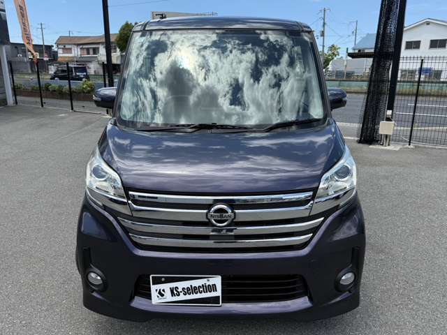 【親切丁寧なスタッフ】お車の知識がなくても大丈夫です。当店の専門プロスタッフがお答えいたします。車両についてはもちろん、アフターや保険などもお気軽に問い合わせください。
