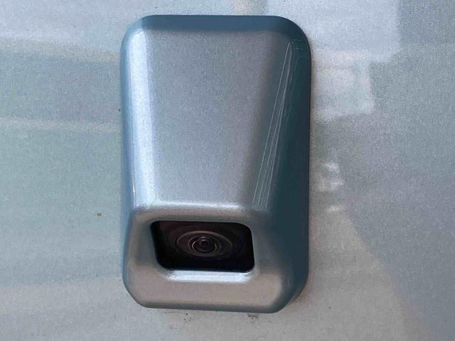 ご納車前には、安心してお乗り頂くため資格を持ったプロのダイハツ整備士が、しっかりと点検整備をしてお渡しいたします。