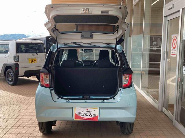 整備工場併設のダイハツ直営店舗です。納車後の点検・車検・車のトラブルも安心してお任せください！！