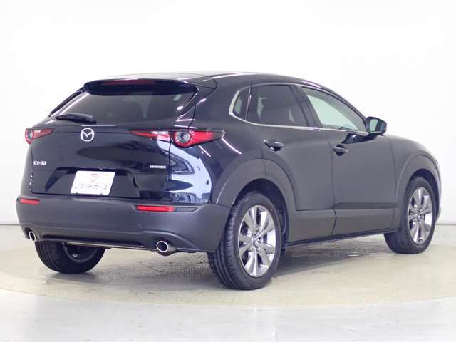 当社では短いサイクルで新しいモデルのレンタカーに入れ替えておりますので、高年式車をご提供出来ます。新車から弊社保有のレンタアップ車ですので今までのメンテナンスもバッチリですよ♪