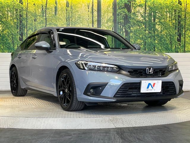 大好評のボディコーティング「弾スプラッシュコート」もご納車までに施工可能。通常のガラスコートと異なる、耐久年数6年の無機質ガラスコーティングが、ボディをキレイな状態に保ってくれます。