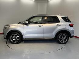 弊社営業時間は朝9：30から夕方18：00です♪