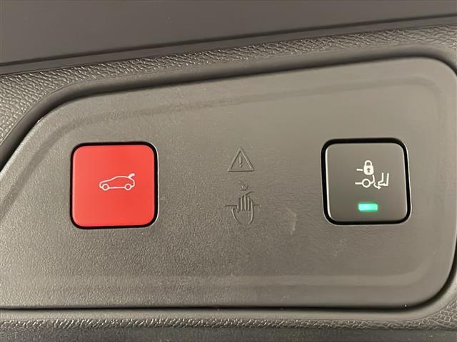 LIBERALAは、輸入車選びの新たなスタイルを提案するインポート・セレクト・ブランドです。オーナー様となる方がクルマから直接感じる感性を第一にした、最良の一台との出会いをコーディネートいたします。