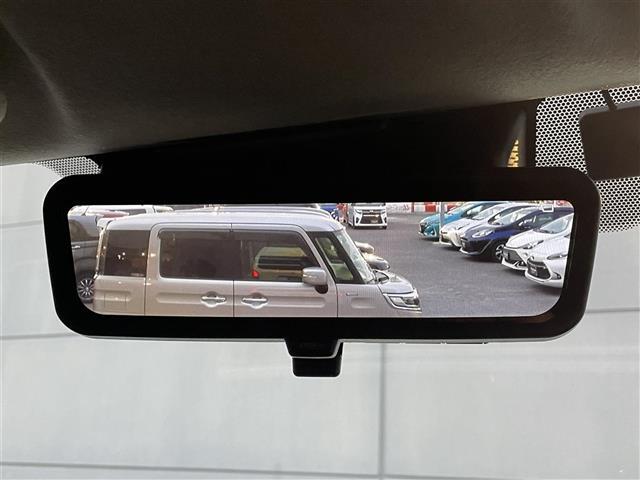 【バックミラー】大きくて見やすいので、後方を見るときも安心です！