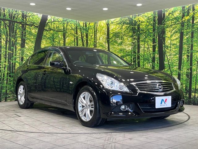 大好評のボディコーティング「弾スプラッシュコート」もご納車までに施工可能。通常のガラスコートと異なる、耐久年数6年の無機質ガラスコーティングが、ボディをキレイな状態に保ってくれます。