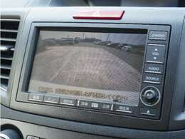◆バックカメラ◆リバースにするだけで映ります、後方の安全確認や、狭い駐車場での車庫入れ、雨の日や夜間など視界の悪い時に便利です！安全にバックする為には欠かせない装備です。