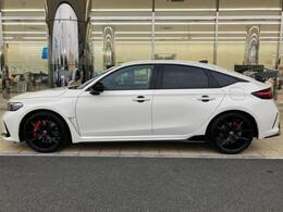 WECARSの在庫ページをご覧いただき誠にありがとうございます！WECARSは「お客様第一」をモットーにお客様のカーライフを全力でサポートいたします！