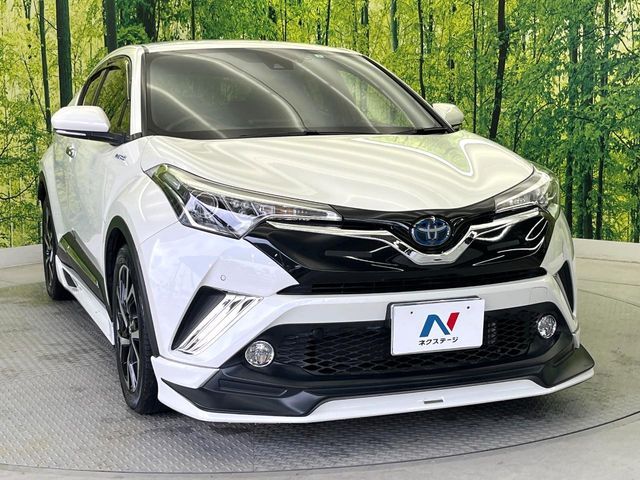 大好評のボディコーティング「弾スプラッシュコート」もご納車までに施工可能。通常のガラスコートと異なる、耐久年数6年の無機質ガラスコーティングが、ボディをキレイな状態に保ってくれます。