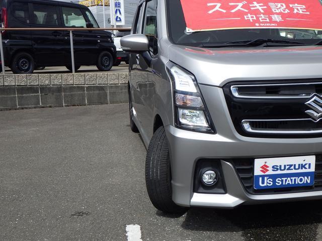 【LEDヘッドランプ/LEDポジションランプ】照射性能に優れ省電力で長寿命のLEDヘッドランプと力強い顔つきを演出する特徴的なLEDポジションランプを採用。LEDフロントフォグランプも装備しています。