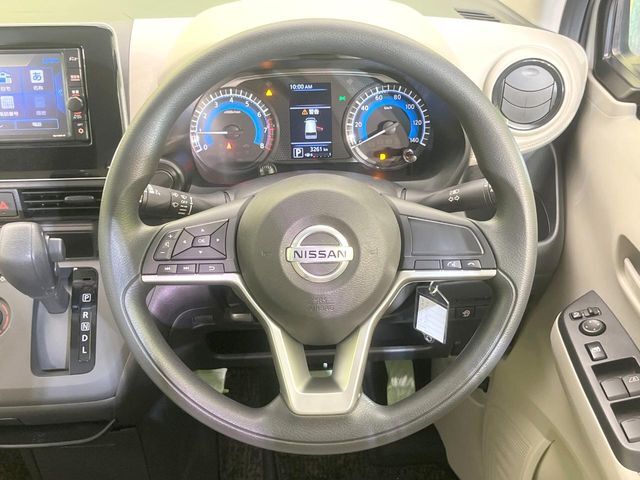 【ステアリングスイッチ】運転中、前方から目線をそらすことなく、オーディオ等の操作が可能な便利機能！安心＆快適なドライブを演出してくれます♪