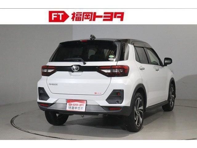 トヨタ認定中古車、評価4相当。キズ、へこみが少なく全体的に良好です。