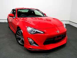 当店では低価格カーを専門に取り扱っています。初めてハンドルを握る方には、”車を操る楽しさ”を感じて頂ければ幸いです。