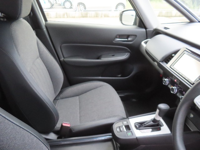 ※助手席側の画像です。